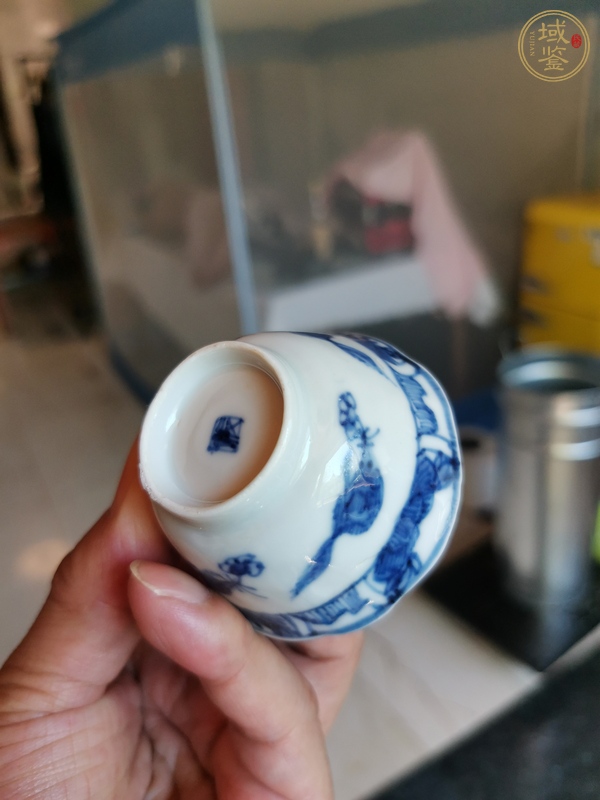 古玩陶瓷青花松鼠花卉紋杯真品鑒賞圖