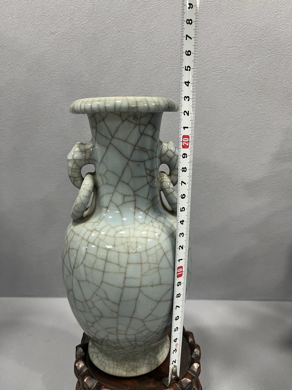 古玩陶瓷藍哥釉雙耳銜環(huán)撇口瓶拍賣,當(dāng)前價格4800元