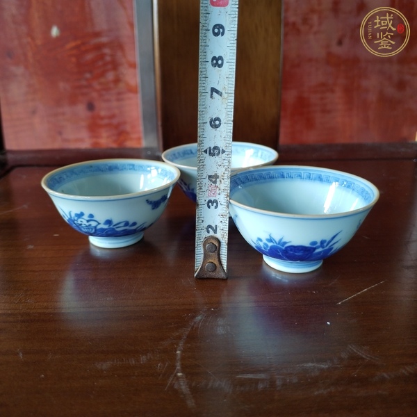 古玩陶瓷青花花卉紋茶圓真品鑒賞圖