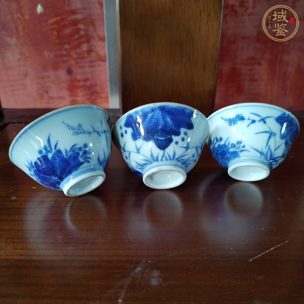 古玩陶瓷青花花卉紋茶圓真品鑒賞圖