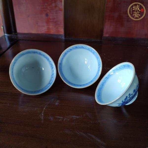 古玩陶瓷青花花卉紋茶圓真品鑒賞圖