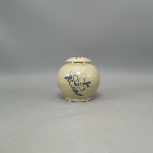 古玩陶瓷明晚期花卉紋青花蓋罐拍賣,當前價格850元