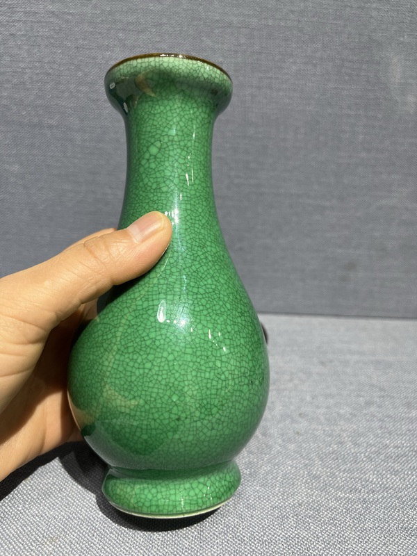 古玩陶瓷綠哥釉盤口瓶拍賣,當前價格3800元