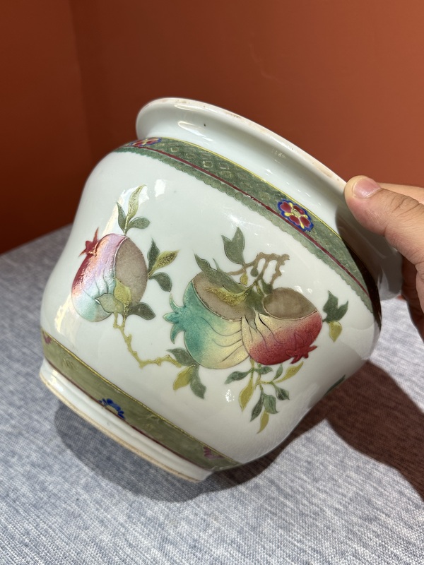 古玩陶瓷清代光緒粉彩三多紋花盆拍賣,當前價格22800元