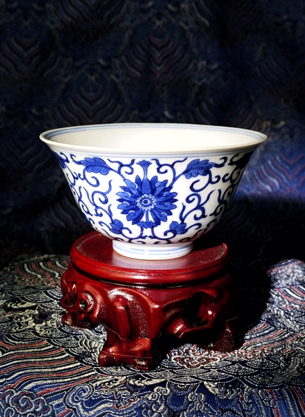 古玩陶瓷光緒·青花纏枝寶相花紋碗(官)實物鑒真精品拍賣,當前價格69980元