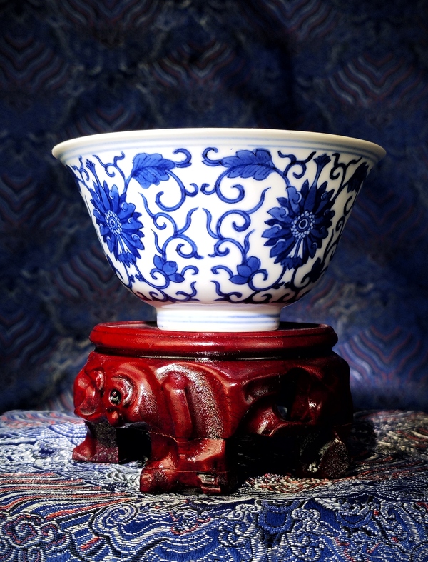 古玩陶瓷光緒·青花纏枝寶相花紋碗(官)實物鑒真精品拍賣,當前價格69980元