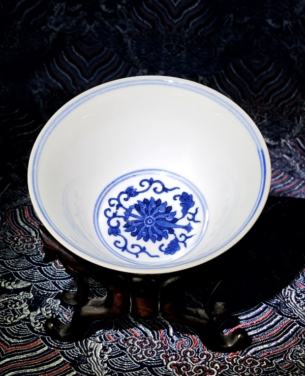 古玩陶瓷光緒·青花纏枝寶相花紋碗(官)實物鑒真精品拍賣,當前價格69980元