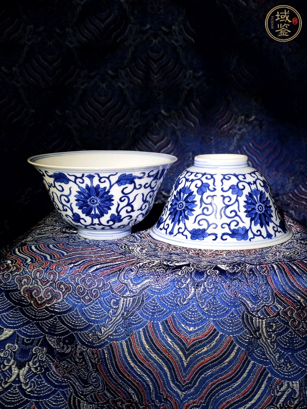 古玩陶瓷光緒·青花纏枝寶相花紋碗（官）真品鑒賞圖