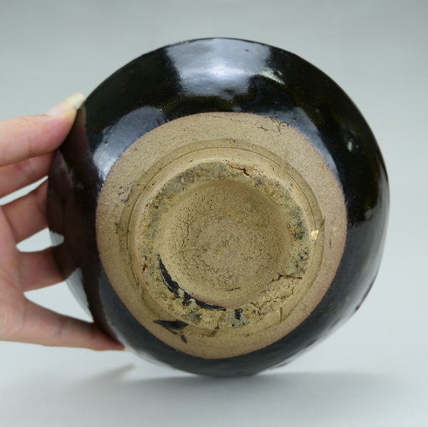 古玩陶瓷明代.黑釉茶碗(1368年-1644年)拍賣,當前價格350元
