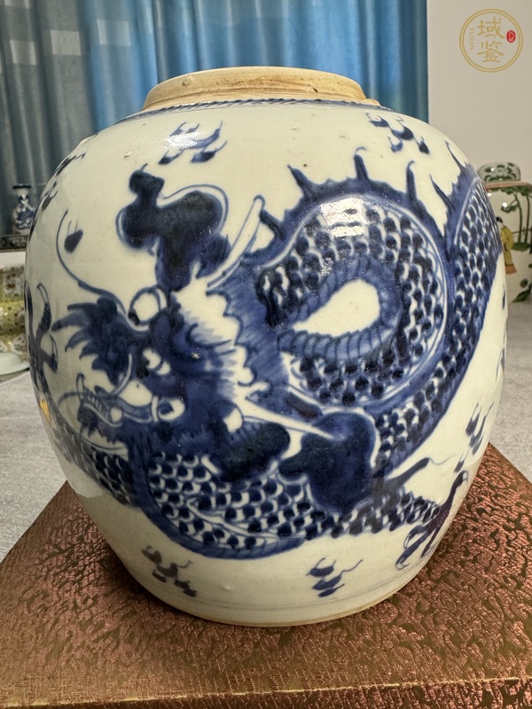 古玩陶瓷青花龍紋罐真品鑒賞圖