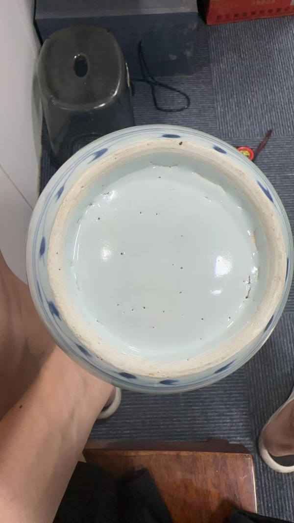 古玩陶瓷青花纏枝花卉紋罐拍賣,當前價格1588元