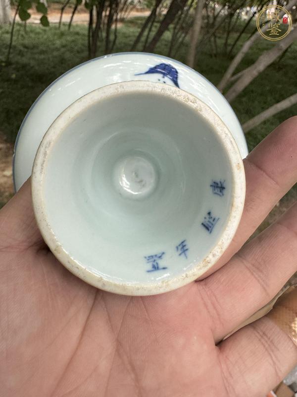 古玩陶瓷康熙年置款花鳥紋青花高足盤真品鑒賞圖