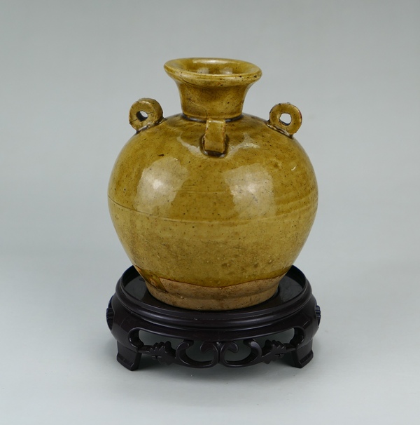 古玩陶瓷明代·茶葉末釉三系執壺拍賣,當前價格888元