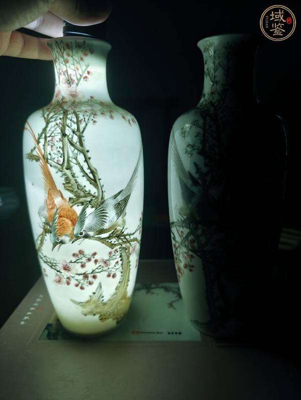 古玩陶瓷粉彩花鳥紋觀音瓶真品鑒賞圖