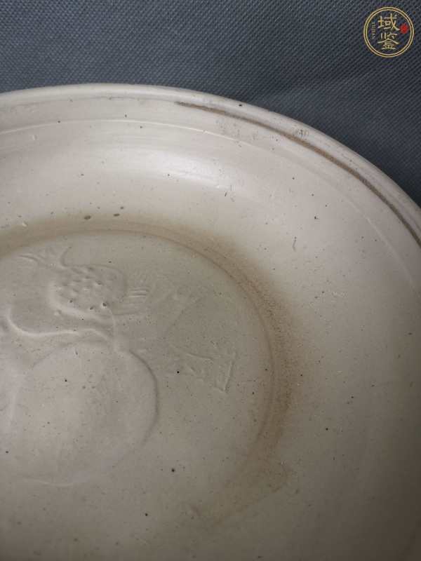 古玩陶瓷三多紋印花盤真品鑒賞圖