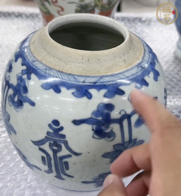 古玩陶瓷花間壽字紋青花罐真品鑒賞圖