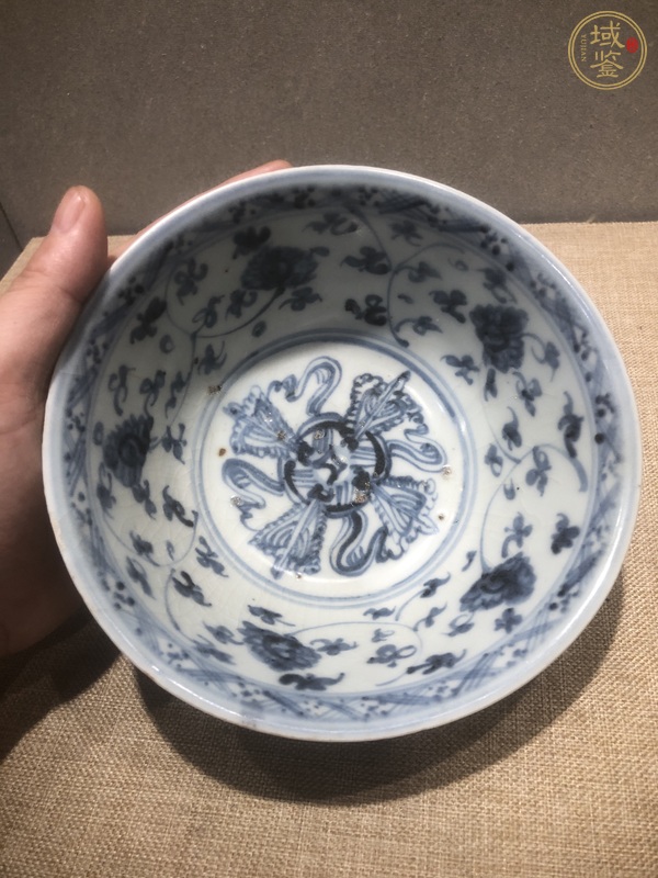 古玩陶瓷鳳紋青花碗真品鑒賞圖