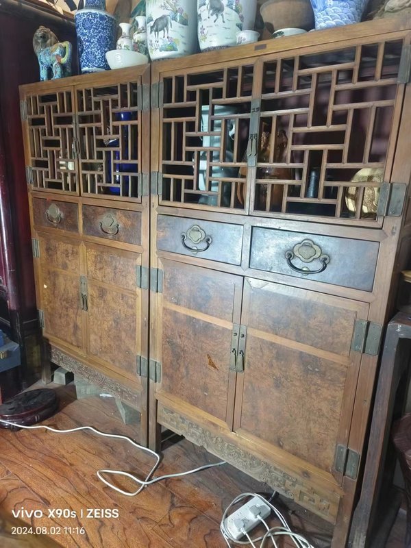 古玩轉(zhuǎn)賣清·金絲楠木鑲影子木書柜一對拍賣，當前價格650元