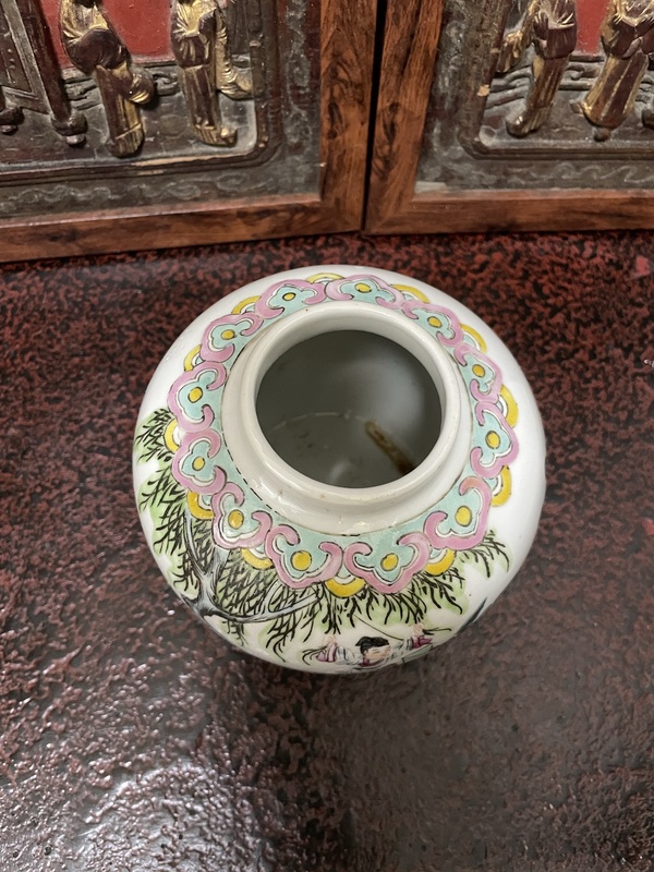 古玩陶瓷民國(guó) 粉彩西廂記蓋罐拍賣(mài),當(dāng)前價(jià)格2888元