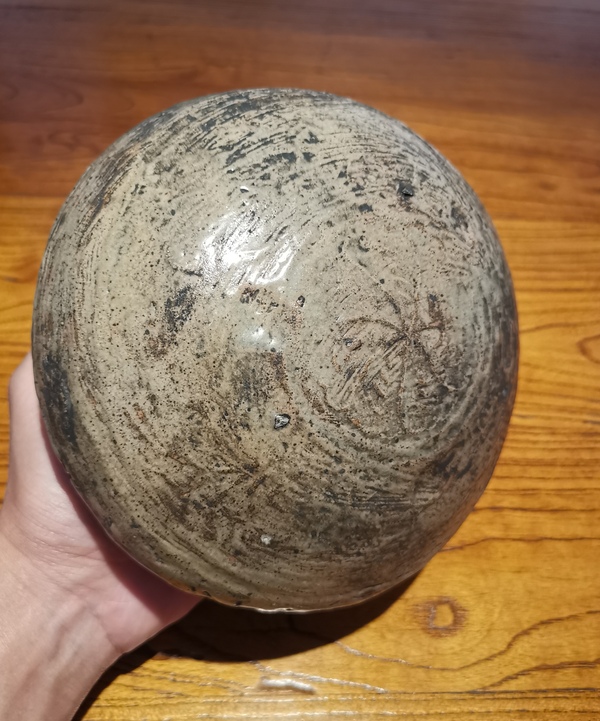 古玩陶瓷宋青釉印花手爐拍賣,當前價格3000元