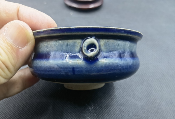古玩陶瓷明晚 霽藍(lán)釉香爐拍賣,當(dāng)前價(jià)格3800元