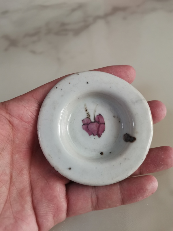 古玩陶瓷粉彩人物故事紋茶壺拍賣,當前價格1800元