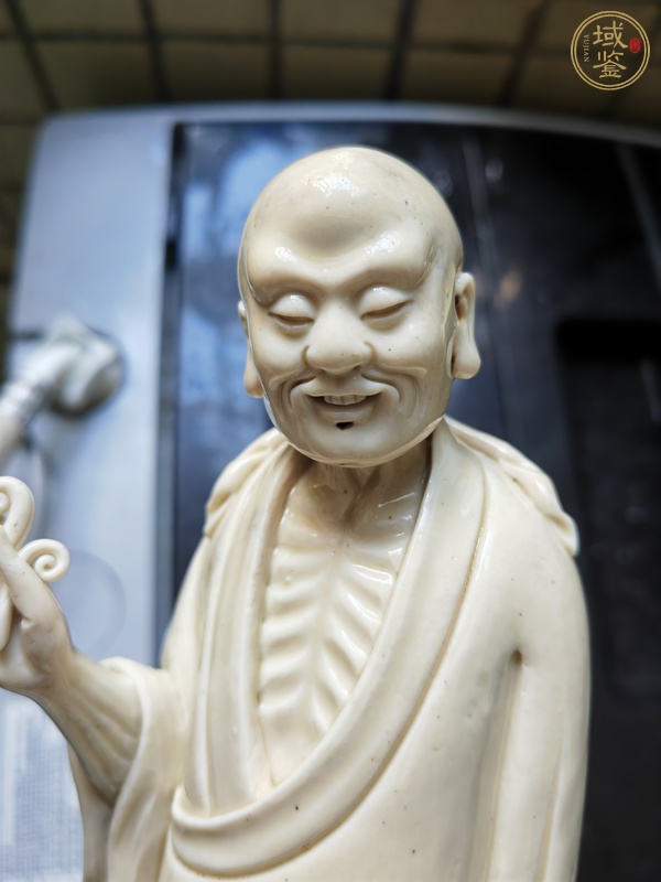 古玩陶瓷德化窯白釉塑像真品鑒賞圖
