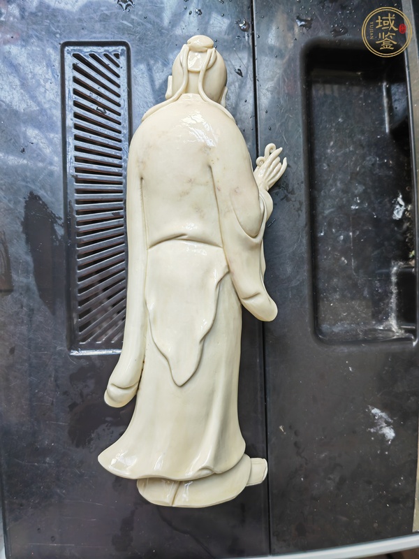 古玩陶瓷德化窯白釉塑像真品鑒賞圖