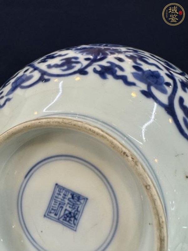 古玩陶瓷青花花間壽字紋大碗真品鑒賞圖