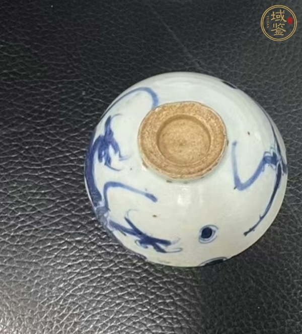 古玩陶瓷青花過墻龍紋茶圓真品鑒賞圖