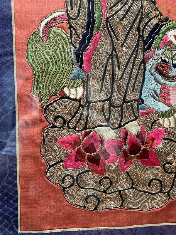 古玩雜項刺繡文殊菩薩像真品鑒賞圖