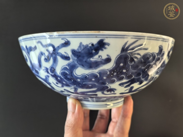 古玩陶瓷青花夔龍紋茶碗真品鑒賞圖