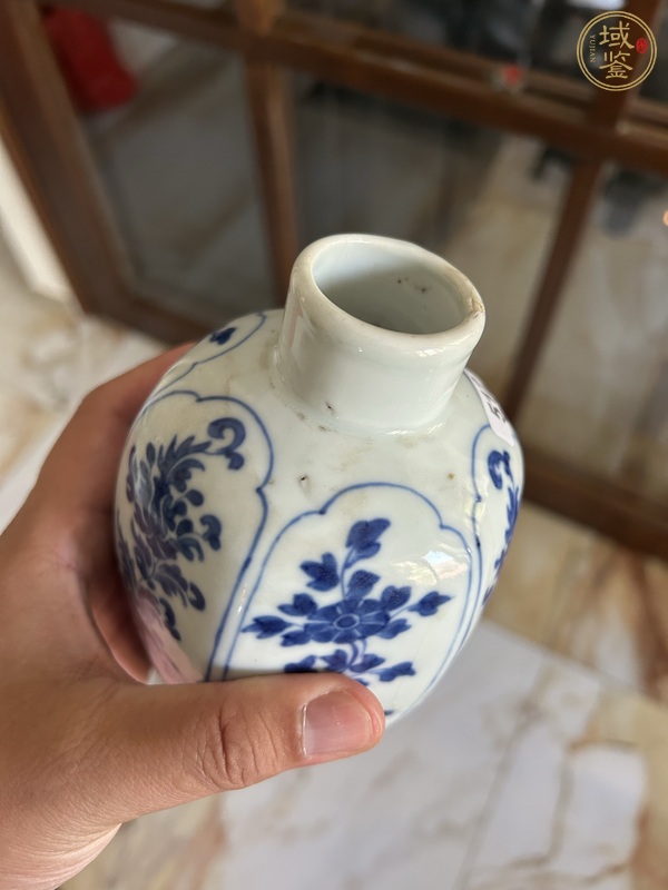 古玩陶瓷青花花卉紋罐真品鑒賞圖