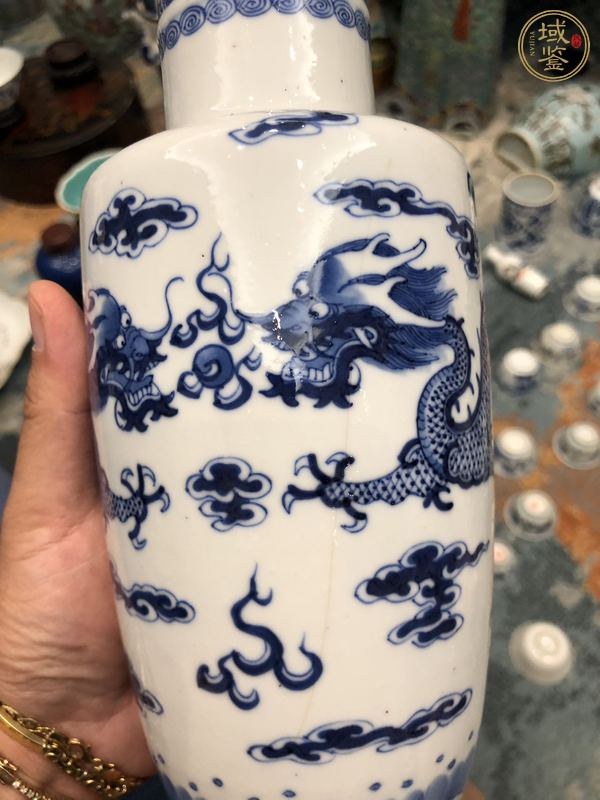 古玩陶瓷青花趕珠龍棒槌瓶真品鑒賞圖