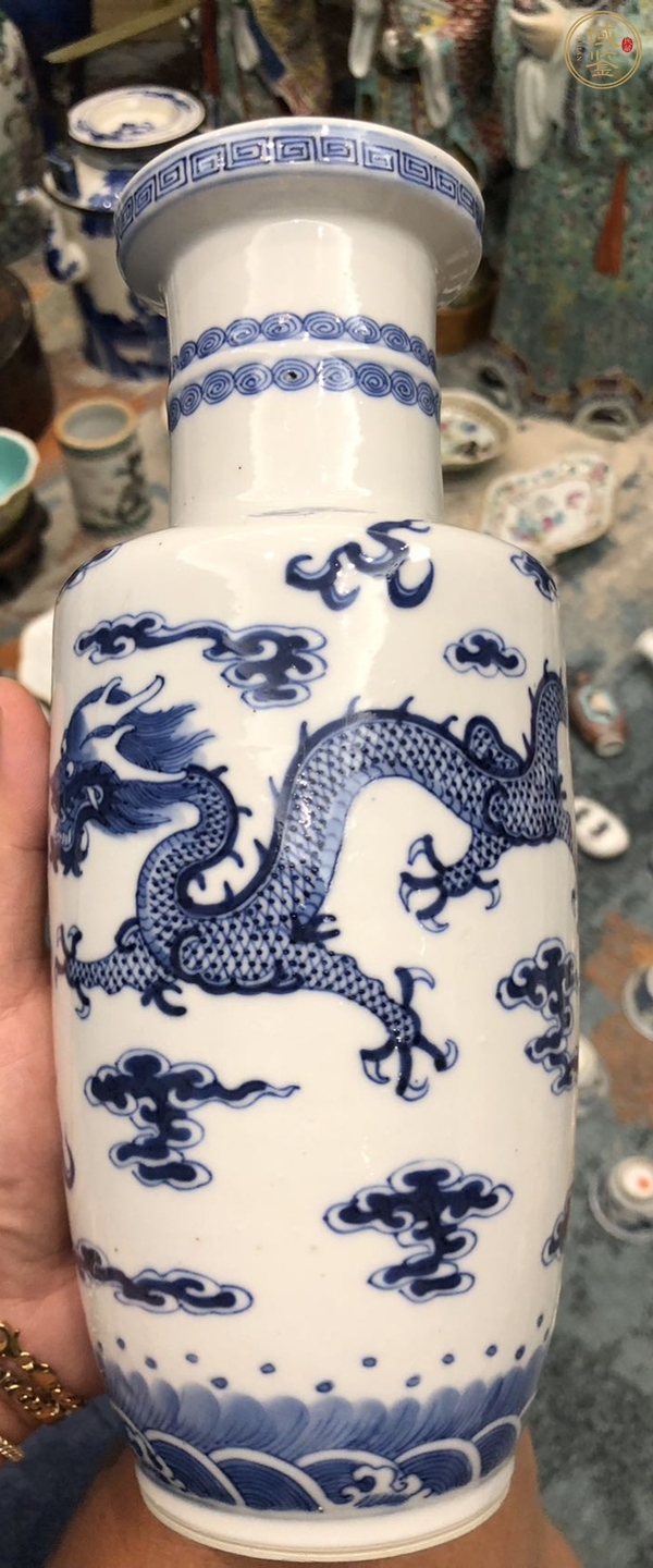 古玩陶瓷青花趕珠龍棒槌瓶真品鑒賞圖