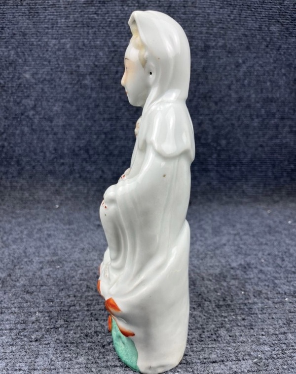 古玩陶瓷粉彩送子觀音拍賣(mài),當(dāng)前價(jià)格1999元