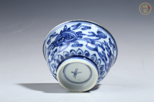 古玩陶瓷清康熙·青花纏枝靈芝紋碗真品鑒賞圖