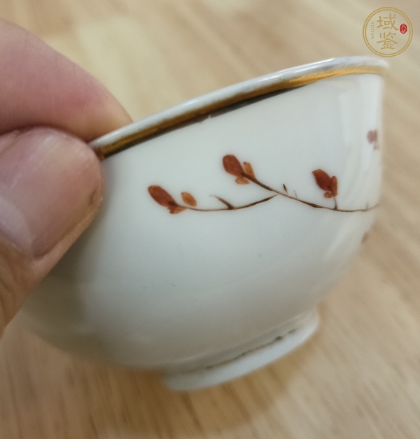 古玩陶瓷粉彩菊花紋碗真品鑒賞圖