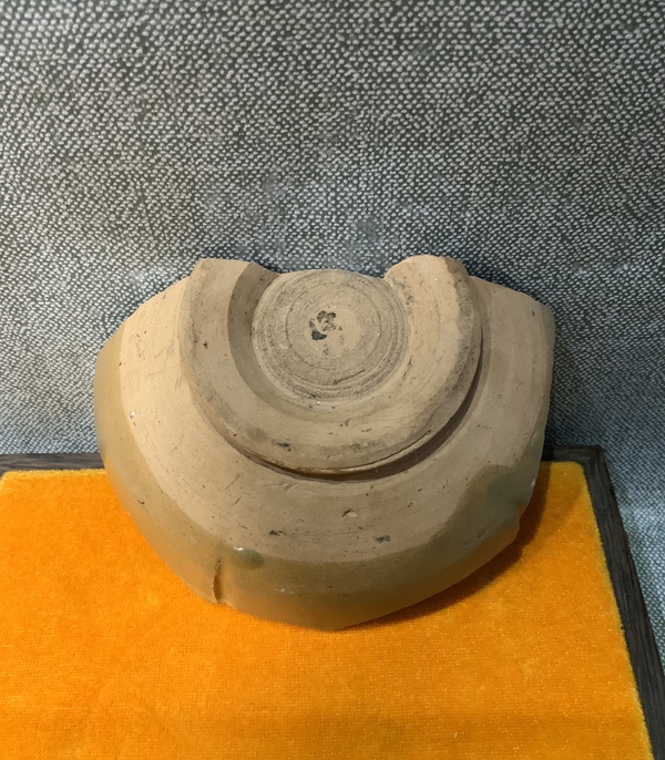 古玩陶瓷長沙窯青釉釉下彩繪花卉紋標本拍賣,當前價格0元