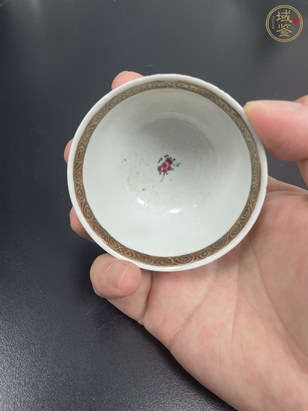 古玩陶瓷粉彩花鳥紋茶杯真品鑒賞圖