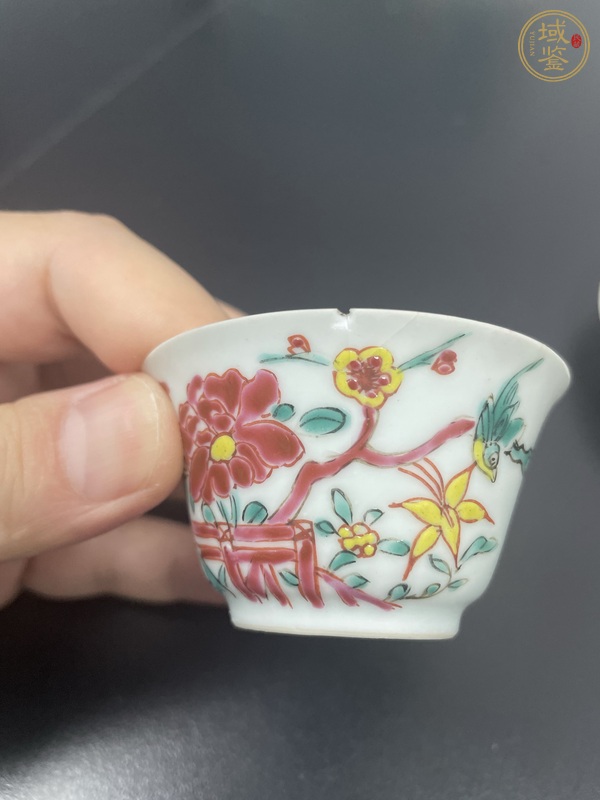 古玩陶瓷粉彩花鳥紋杯碟真品鑒賞圖