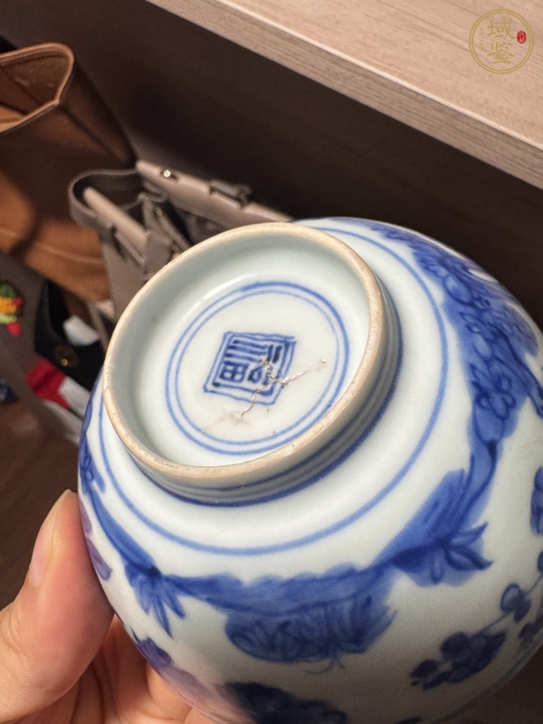 古玩陶瓷晚明花卉紋茶圓真品鑒賞圖