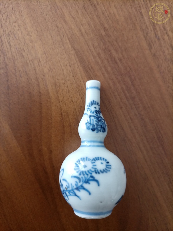 古玩陶瓷花蝶紋青花葫蘆瓶真品鑒賞圖