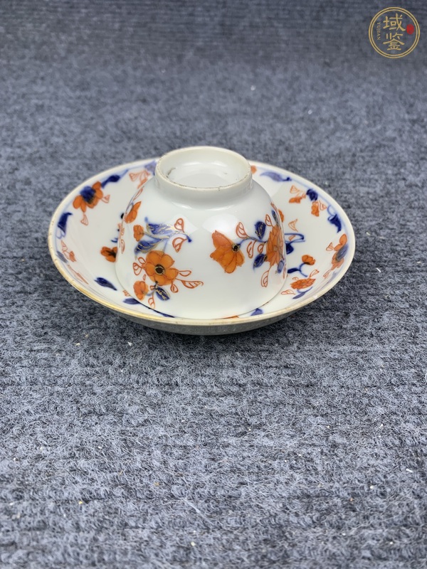 古玩陶瓷青花礬紅描金杯碟套真品鑒賞圖
