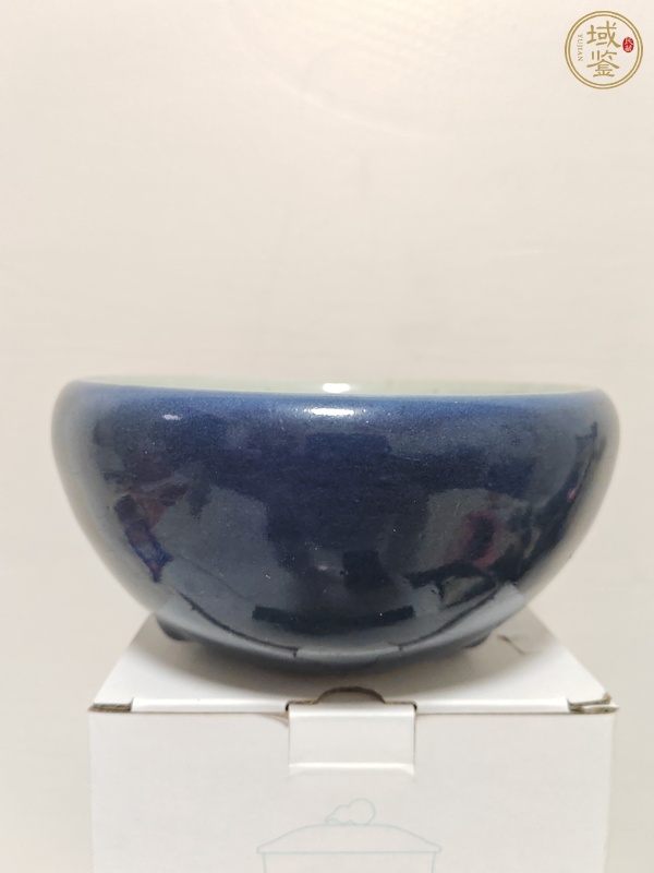 古玩陶瓷霽藍(lán)釉香爐真品鑒賞圖