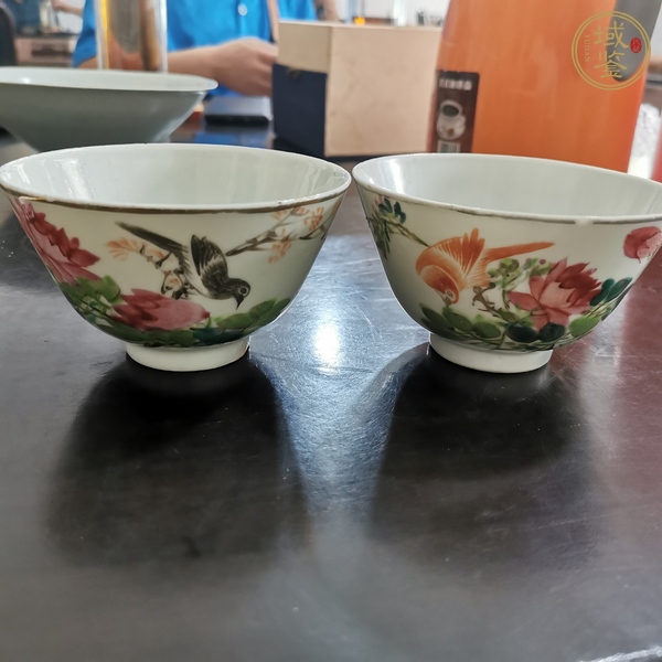 古玩陶瓷淺降彩花鳥茶碗真品鑒賞圖