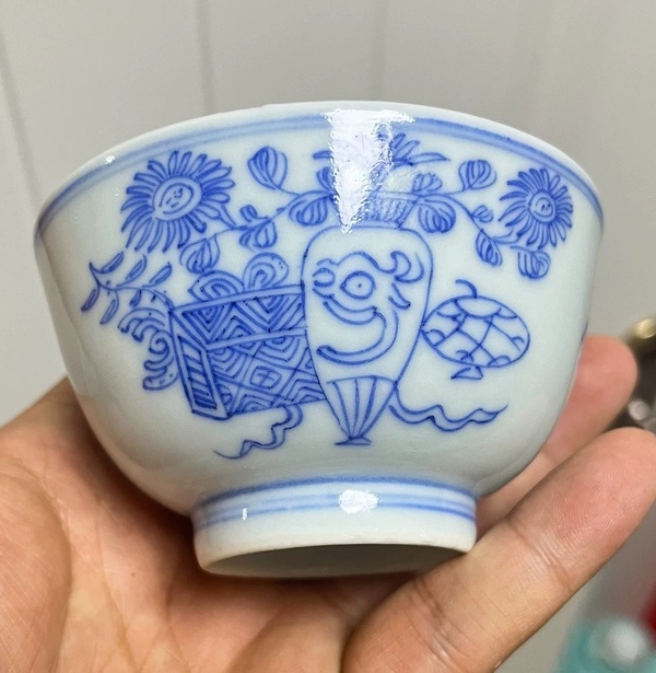 古玩陶瓷乾隆淡描青花博古插花紋茶圓拍賣，當(dāng)前價格1100元