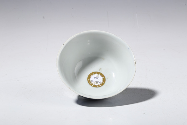 古玩陶瓷清晚·青花蓮池紋杯拍賣，當前價格200元