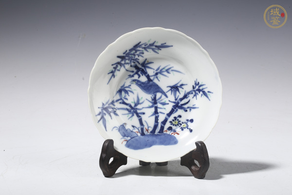 古玩陶瓷晚清·青花加彩英雄獨立紋花口盤真品鑒賞圖