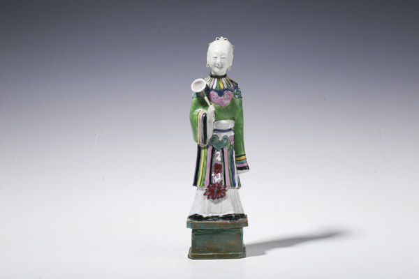 古玩嚴(yán)選清乾隆·粉彩仕女人物瓷塑拍賣，當(dāng)前價格5325元